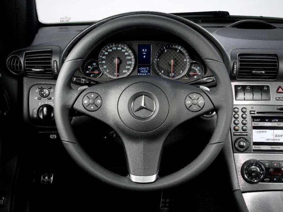  Mercedes-Benz C-Class 2008 года  (фото 16 из 27)